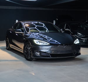 Model S 75D Gray flip