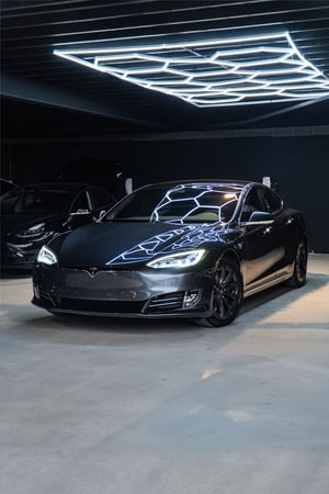 Model S 75D Gray vertical